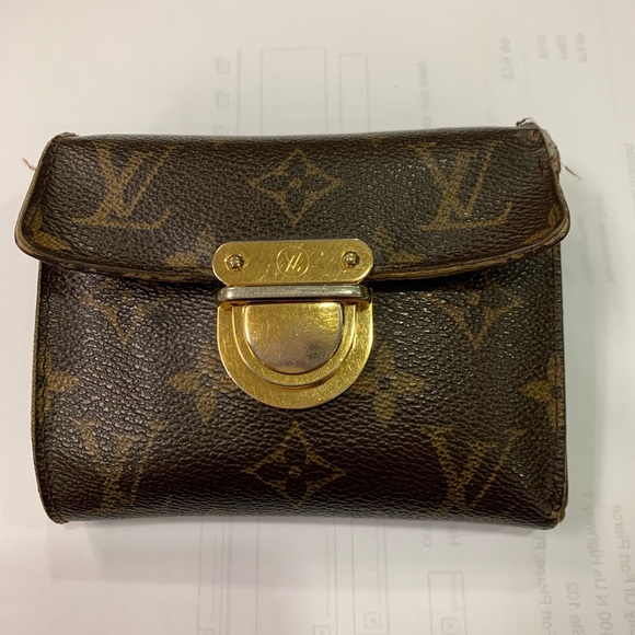 Louis Vuitton Handbags - Louis Vuitton Monogram Wallet